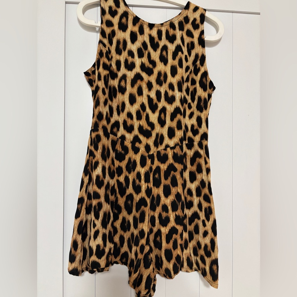 Motel rocks Leopard romper cheetah shorts jumpsuit medium animal print